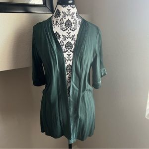 FLORENCIA NWOT Italian brand. Size Small. Dark Green. Silk lining cardigan